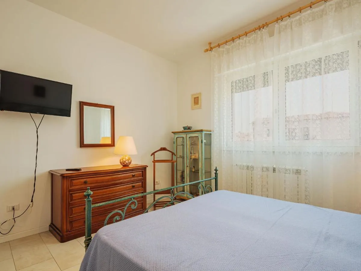 Apartment Appartamento Maestrale By Interhome Viareggio 0*,