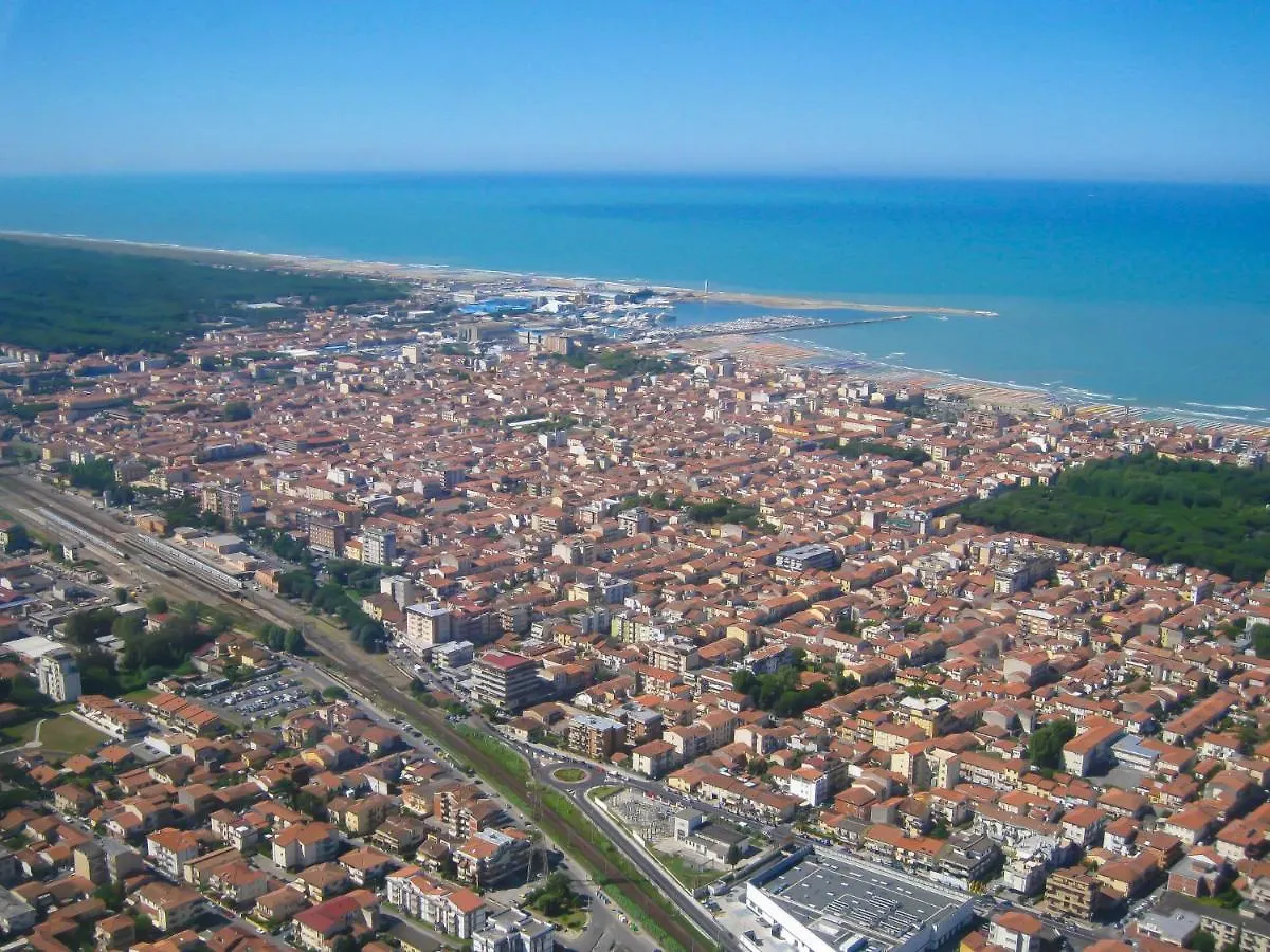 Apartment Appartamento Maestrale By Interhome Viareggio 0*,  Italia